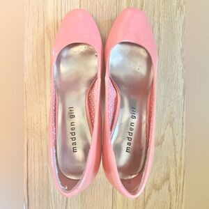 Madden Girl High Heels Getta Patent Leather Pumps in Coral Women’s Size 6